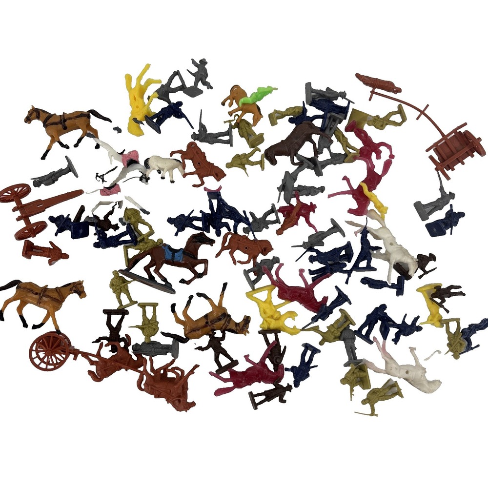 Vintage 1950s Cowboys Indians & Soldiers Plastic Toy Lot of 82 Miniature